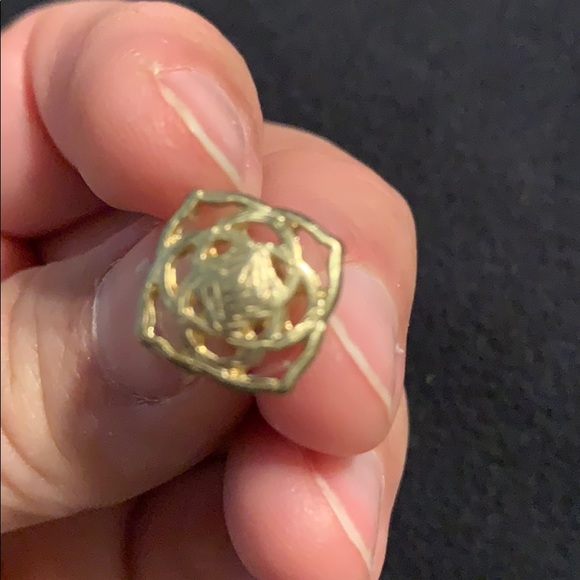 Earrings - Picture 4 of 4